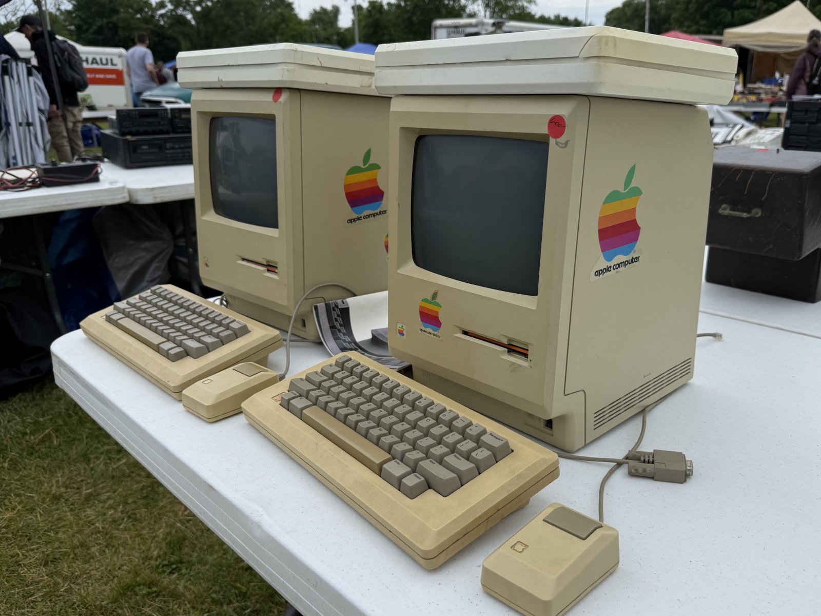Macintosh 128K and 512K